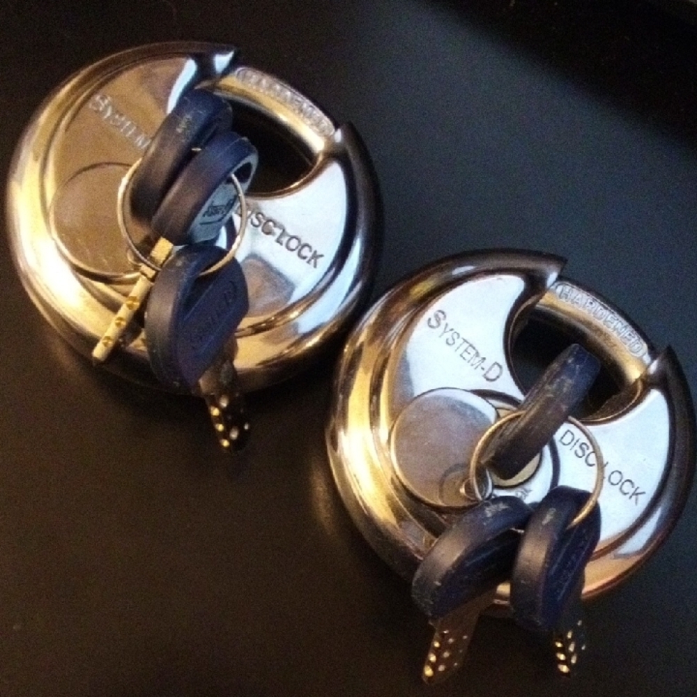 System-D Disc Locks with Keys‎ - Picture 3 of 6